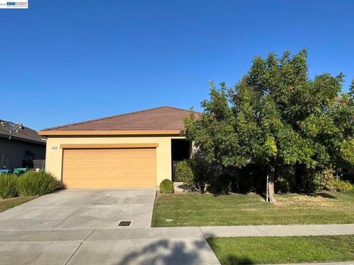 10420 Gianna Ct, Stockton, CA, 95209-4608 | Card Image