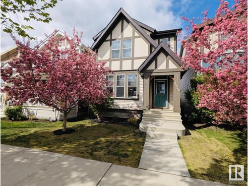 3136 Paisley Rd Sw, Edmonton, AB, T6W2W8 | Card Image