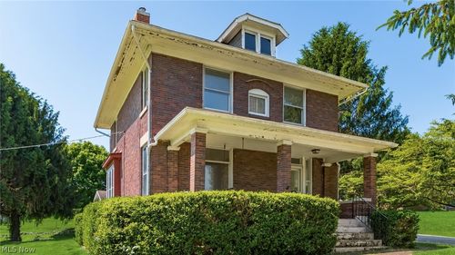 2800 East Pike, Zanesville, OH, 43701 | Card Image