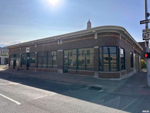 227 W 4th St, Davenport, IA, 52801-1307 | Card Image