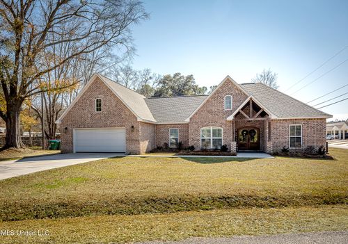 8817 Stonewall St, Ocean Springs, MS, 39564-3608 | Card Image