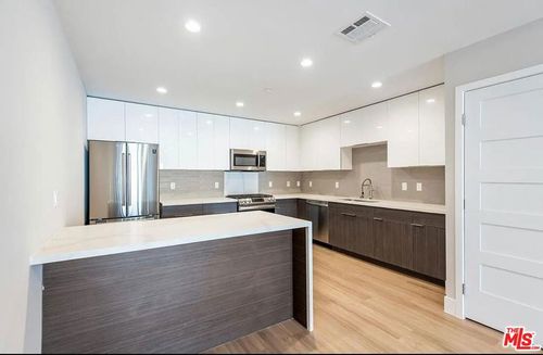 203-1906 Overland Ave, Los Angeles, CA, 90025-1266 | Card Image