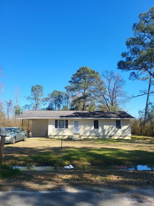 121 Pool Rd, Rose Hill, NC, 28458-8709 | Card Image