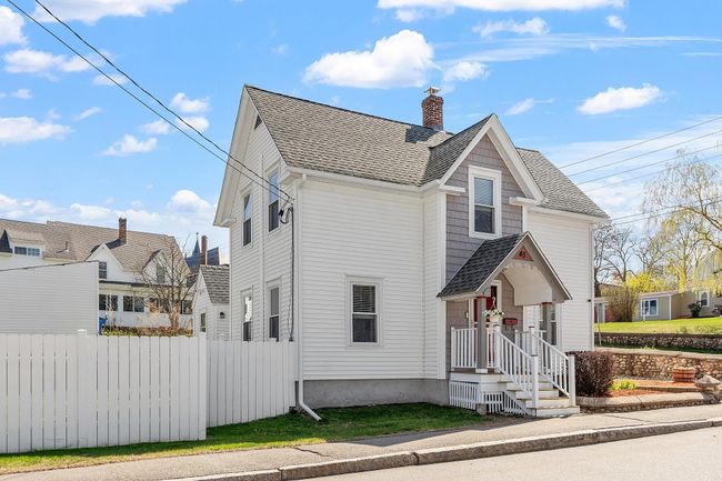 45 Franklin St, House other with 3 bedrooms, 2 bathrooms and null parking in Derry NH | Image 4