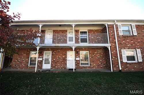 3132 Roger Williams Dr, Bridgeton, MO, 63044-3145 | Card Image