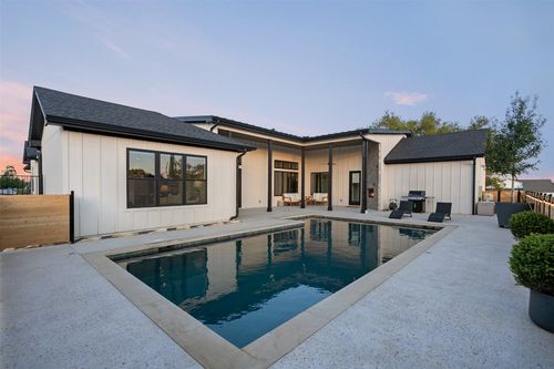 325 Stockman Dr, Dripping Springs, TX, 78620-2277 | Card Image