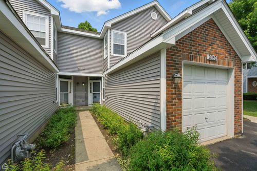 2052 Waverly Ln, Algonquin, IL, 60102-5182 | Card Image