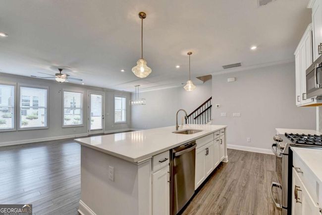 6270 Bracken Brown Dr, Townhouse with 3 bedrooms, 3 bathrooms and 2 parking in Alpharetta GA | Image 11