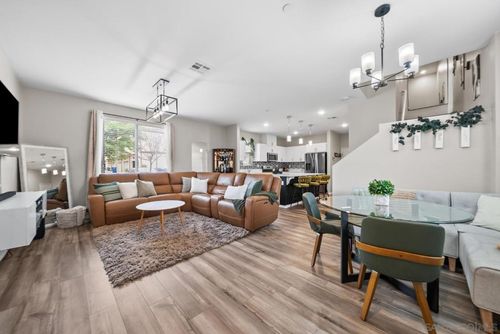 111-5223 Surfwalk Way, San Diego, CA, 92154-5267 | Card Image