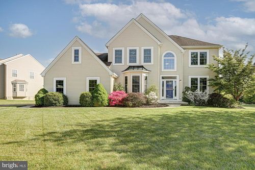 10 Allsmeer Dr, WEST GROVE, PA, 19390-8801 | Card Image