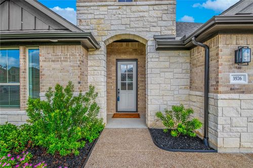 3576 Chantilly Path, Bryan, TX, 77808-1521 | Card Image