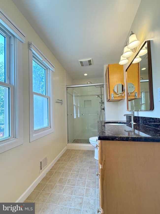 231 E Juniper Ave, House other with 3 bedrooms, 3 bathrooms and null parking in STERLING VA | Image 27