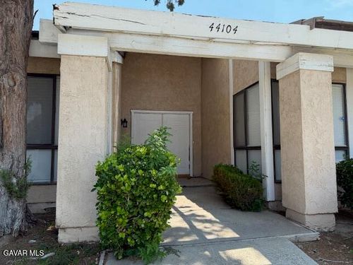 44104 30th St W, Lancaster, CA, 93536-6030 | Card Image