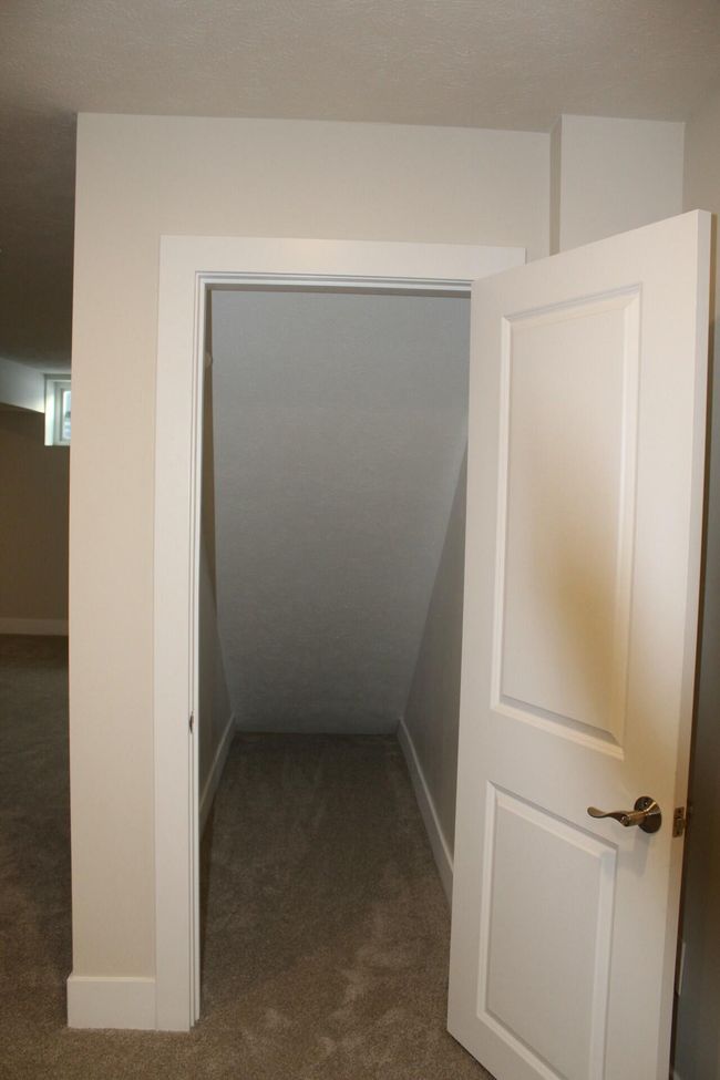 8895 S Airport Rd, House other with 4 bedrooms, 3 bathrooms and null parking in Dewitt MI | Image 56