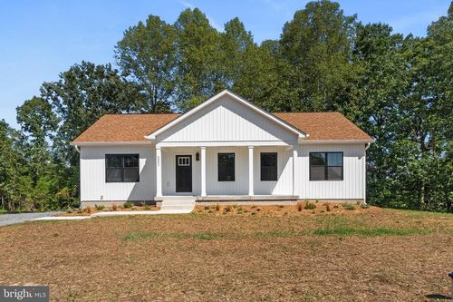 5321 Lewiston Rd, BUMPASS, VA, 23024-8816 | Card Image