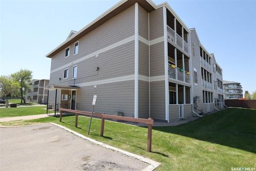 3-6585 Rochdale Blvd, Regina, SK, S4X2Z1 | Card Image
