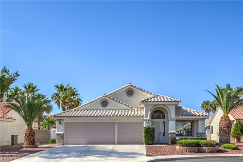 5425 Thomaston Ct, Las Vegas, NV, 89122-4703 | Card Image