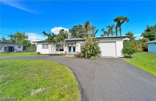 8512 Fordham St, Fort Myers, FL, 33907-4319 | Card Image