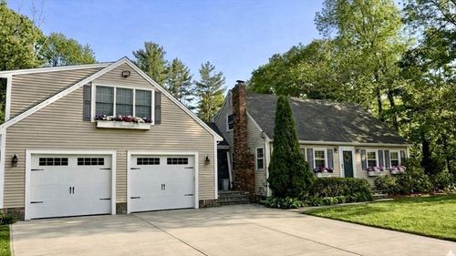 104 Short St, South Easton, MA, 02375-1069 | Card Image