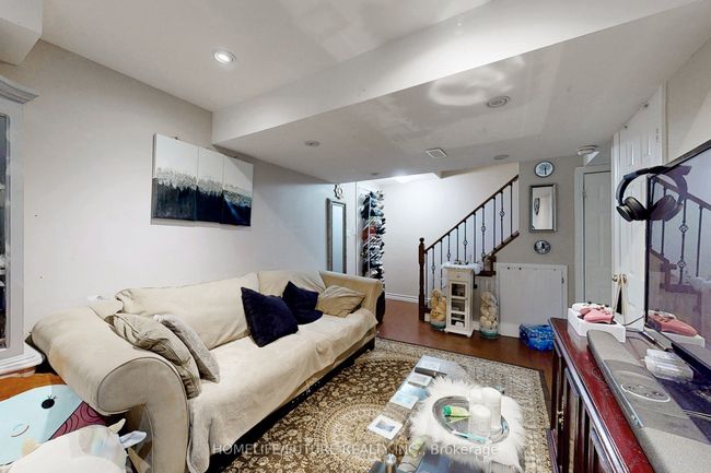 102 Stather Cres, House other with 4 bedrooms, 4 bathrooms and 4 parking in Markham ON | Image 35