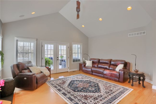 217 Patriots Way, House other with 3 bedrooms, 3 bathrooms and 2 parking in Mars PA | Image 18