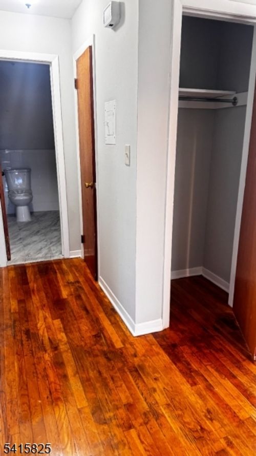 1 Swede Mine Rd, ROCKAWAY, NJ, 07866-3755 | Card Image