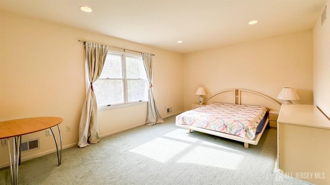166 Lund Ave, House other with 5 bedrooms, 3 bathrooms and null parking in Edison NJ | Image 13