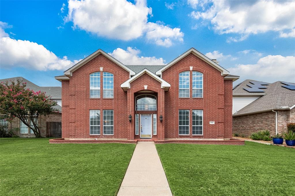 Kingswood Blvd, Grand Prairie, TX 75052