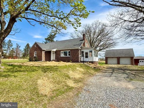 330 Gilbertsville Rd, GILBERTSVILLE, PA, 19525-9134 | Card Image