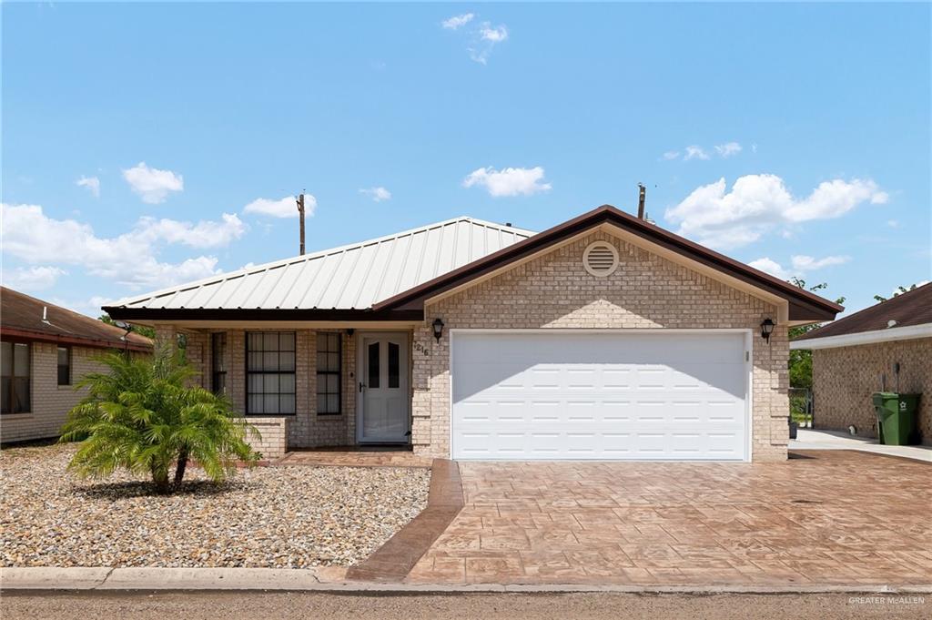 Ford St, Mission, TX 78572
