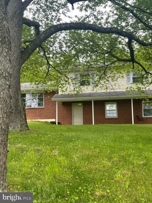 109 Sandy Ln, BELLEFONTE, PA, 16823-7840 | Card Image