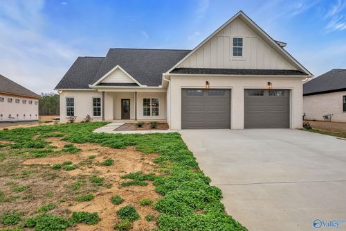 140 Gavins Way, Arab, AL, 35016-7203 | Card Image