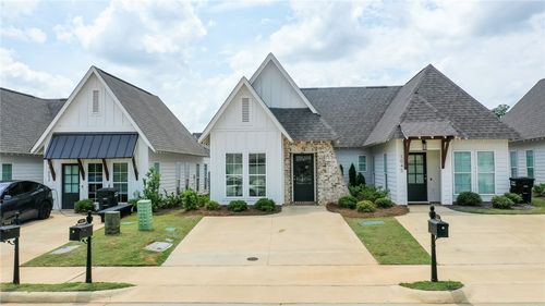 1049 Burrow Cir, OPELIKA, AL, 36801-6335 | Card Image