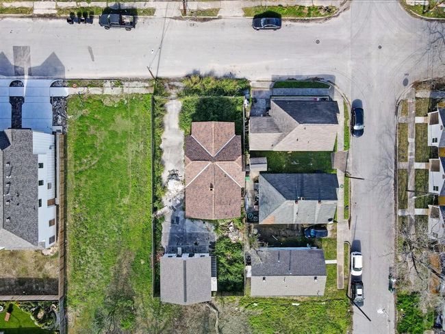 3230 Bremond St, Home with 2 bedrooms, 1 bathrooms and null parking in Houston TX | Image 11