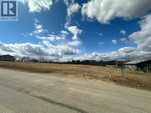 7 Aspen Lane, Bentley, AB, T0C3B0 | Card Image