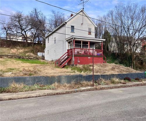 801 Cowan Ave, Jeannette, PA, 15644-1622 | Card Image