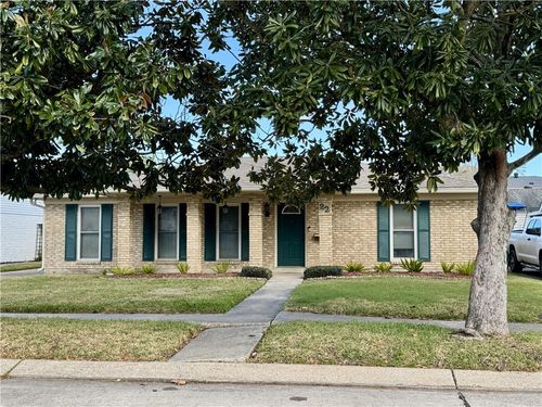 22 Antigua Dr, Kenner, LA, 70065-3501 | Card Image