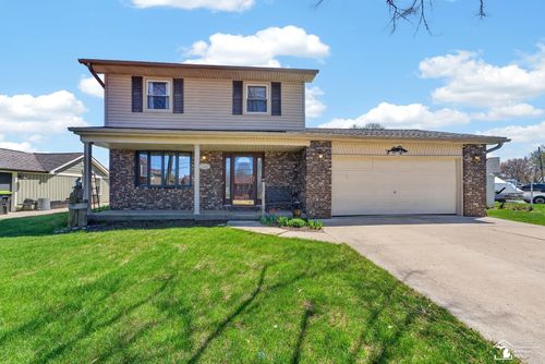 30189 Pointe Dr, Gibraltar, MI, 48173-9555 | Card Image