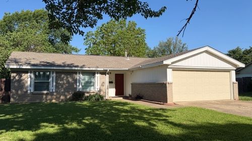 13515 Charcoal Ln, Farmers Branch, TX, 75234-4845 | Card Image