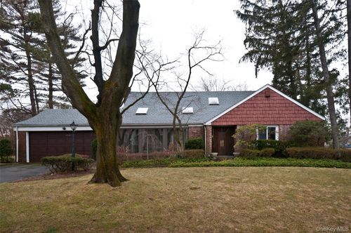 70 Longfellow Rd, Great Neck, NY, 11023-1912 | Card Image