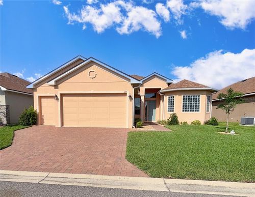 1124 Sawgrass Dr, WINTER HAVEN, FL, 33884-3643 | Card Image