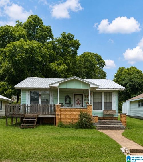 1608 27th Ave N, HUEYTOWN, AL, 35023-3327 | Card Image