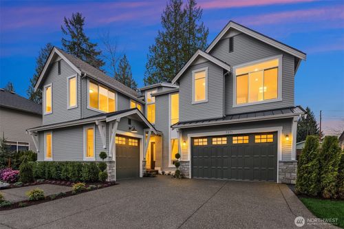 7271 152nd Ave Ne, Redmond, WA, 98052-4202 | Card Image