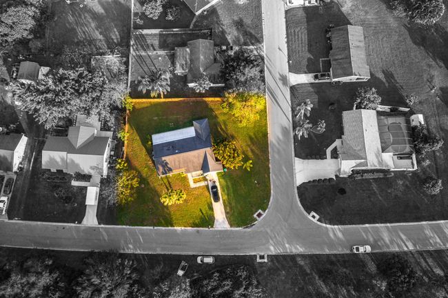 2097 Se New York St, House other with 4 bedrooms, 2 bathrooms and null parking in Port Saint Lucie FL | Image 35