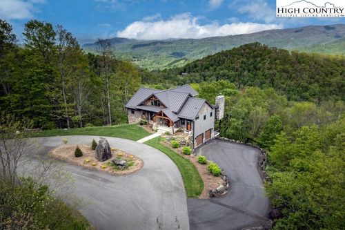 331 May Apple Trl, Newland, NC, 28657-9812 | Card Image