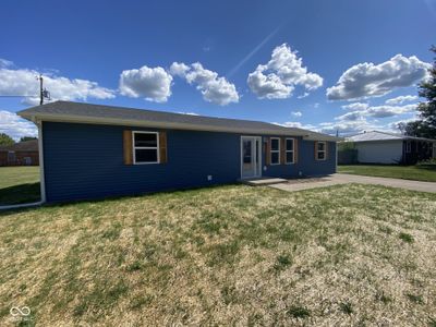 802 Holiday Drive, House other with 4 bedrooms, 2 bathrooms and null parking in Seymour IN | Image 2