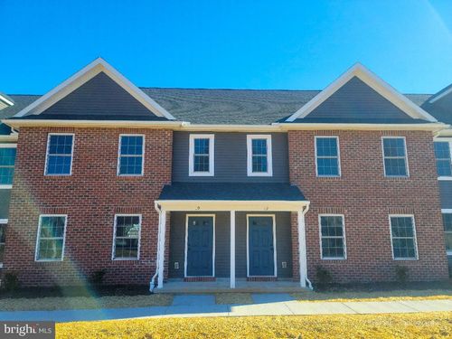 16 Skip Ln, CARLISLE, PA, 17013-7500 | Card Image