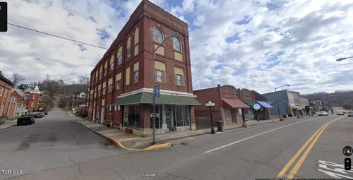 106 High Ave Ne, Coeburn, VA, 24230-4045 | Card Image