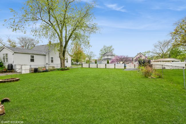 3137 Peoria St, House other with 3 bedrooms, 2 bathrooms and 6 parking in Steger IL | Image 14