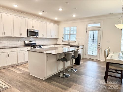10211 Glenmere Creek Cir, Charlotte, NC, 28262-1949 | Card Image